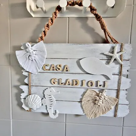 Casa Gladioli Con Ampio Giardino * Tirrenia