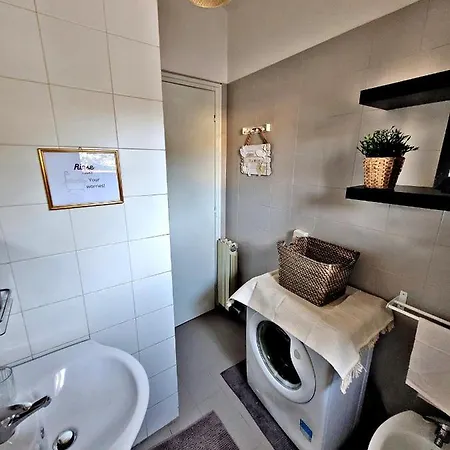 Casa Gladioli Con Ampio Giardino Holiday home Tirrenia