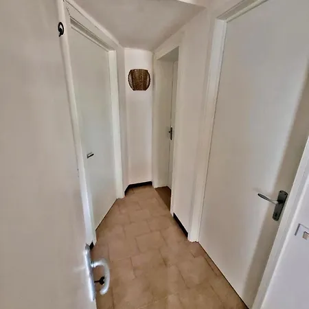 Holiday home Casa Gladioli Con Ampio Giardino Tirrenia